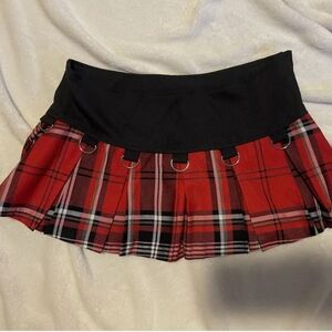 Vintage authentic Dog Pile plaid mini skirt. Size L